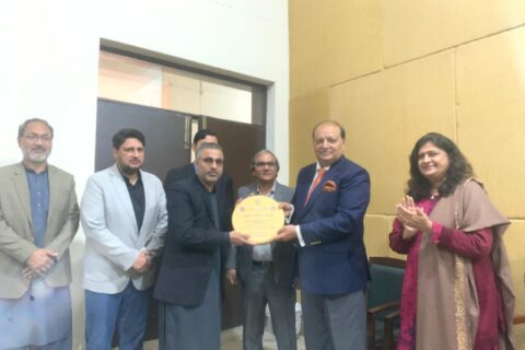Certificate Distribution Ceremony for “Each One Teach One” Literacy Program Held at RWU